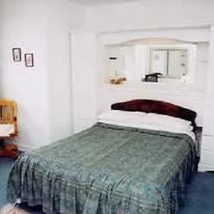 Milton House 3* Edinburgh